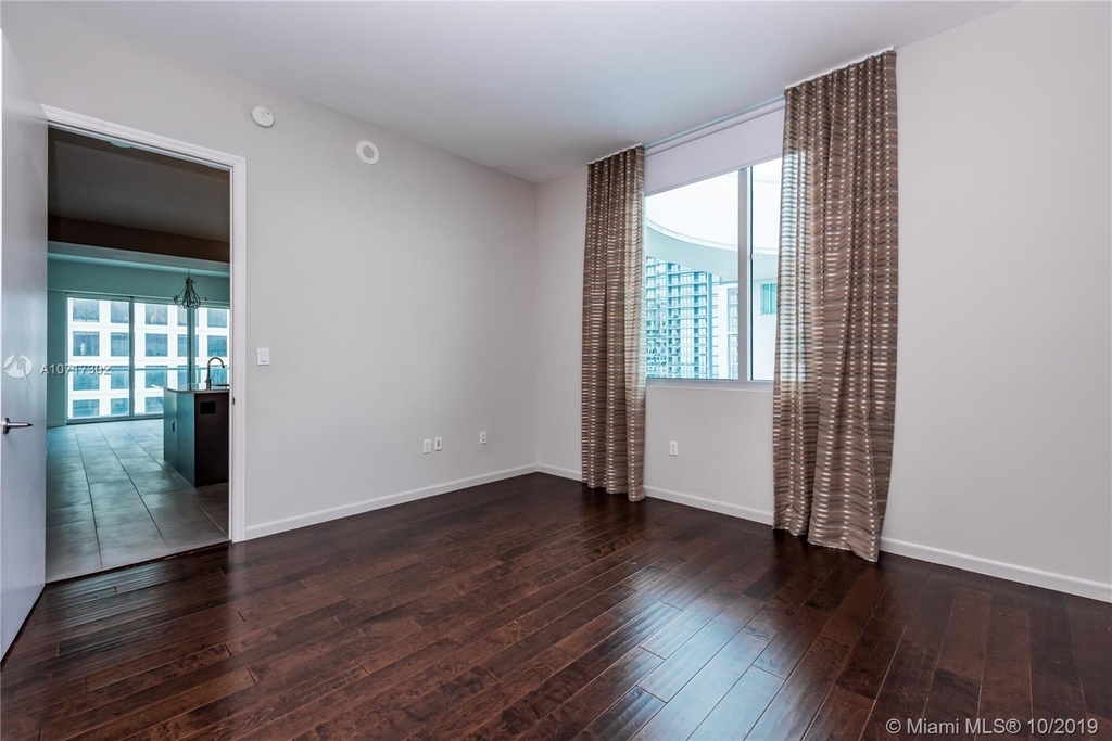 500 Brickell Ave - Photo 26