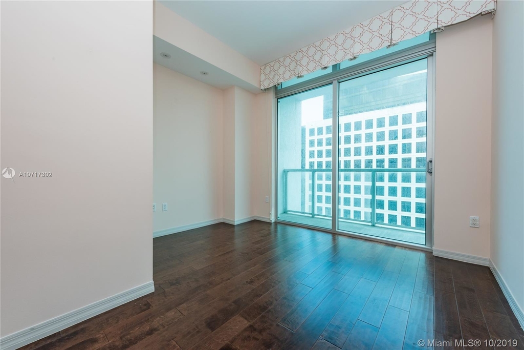 500 Brickell Ave - Photo 38