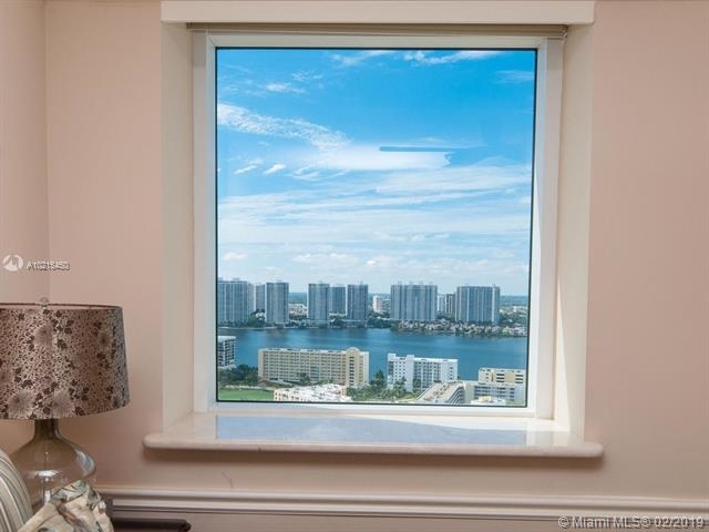 17875 Collins Ave - Photo 74