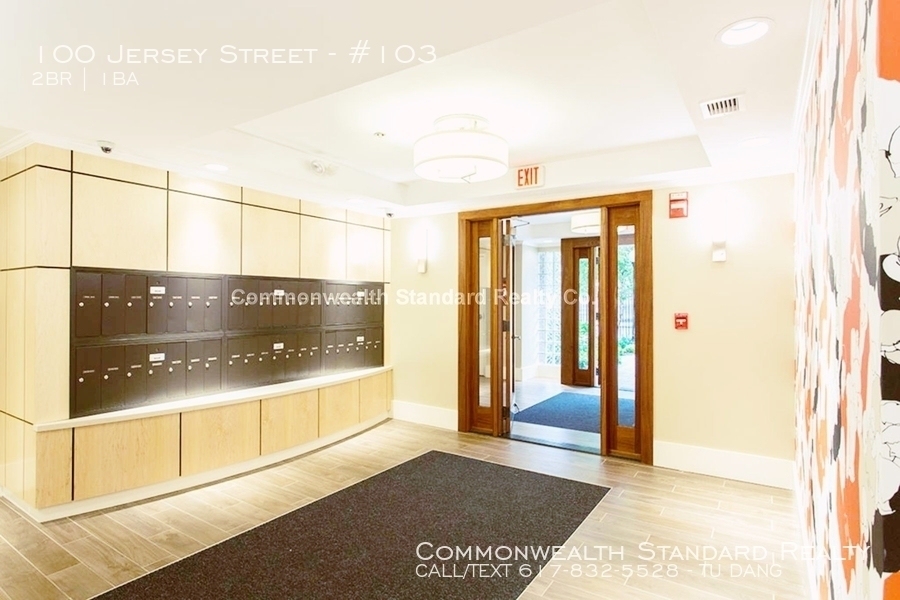 100 Jersey Street - Photo 2