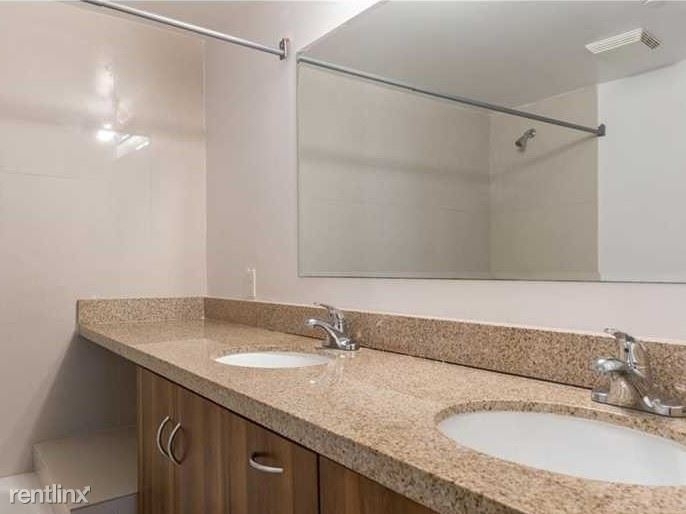 601 Ne 23rd St Apt 1302 - Photo 3