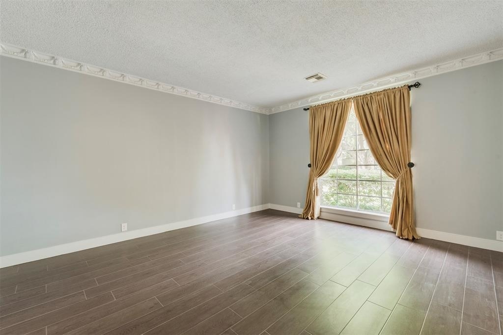 15715 Fleetwood Oaks Drive - Photo 3