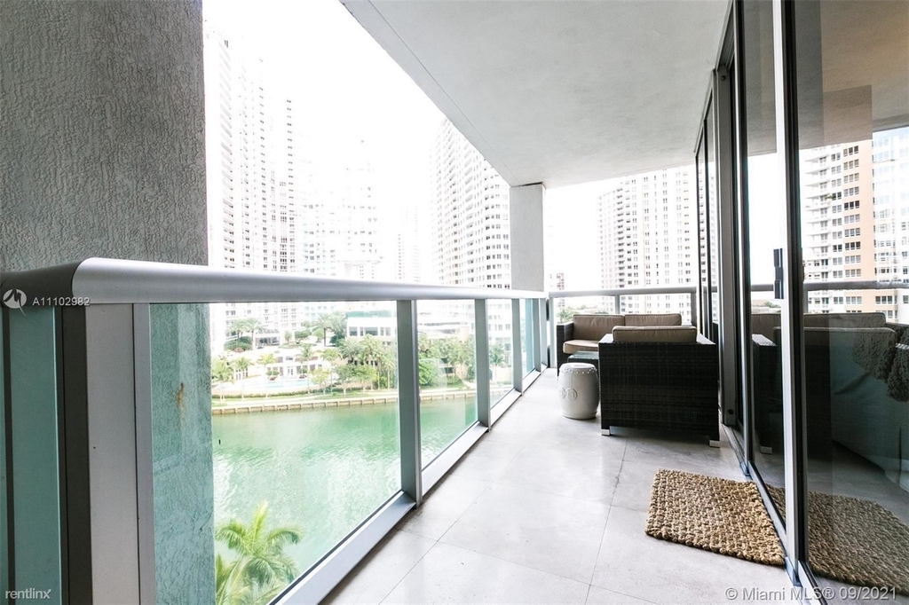 495 Brickell Ave - Photo 7