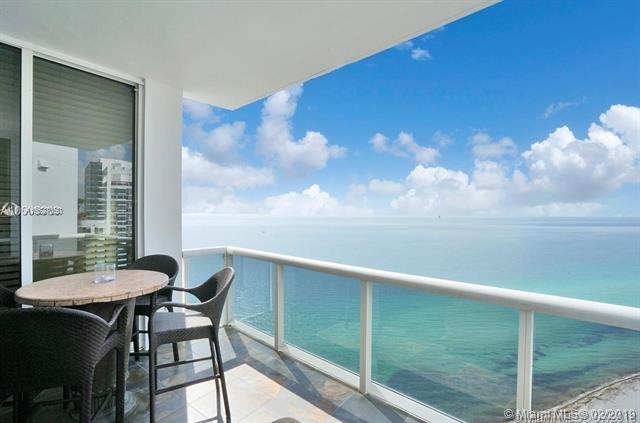 18101 Collins Ave - Photo 10