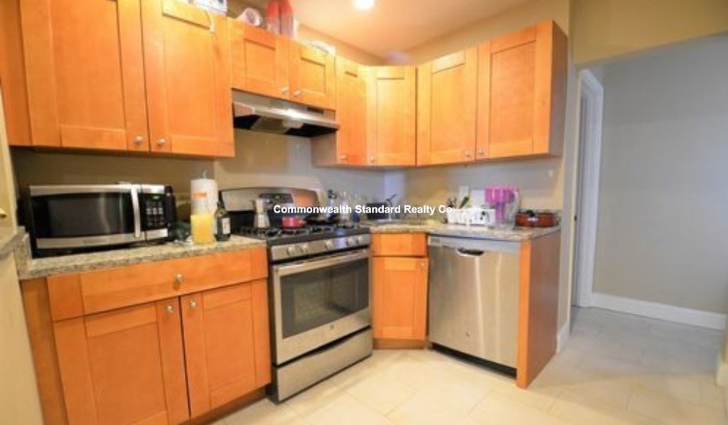 328 Saint Paul St - Photo 0