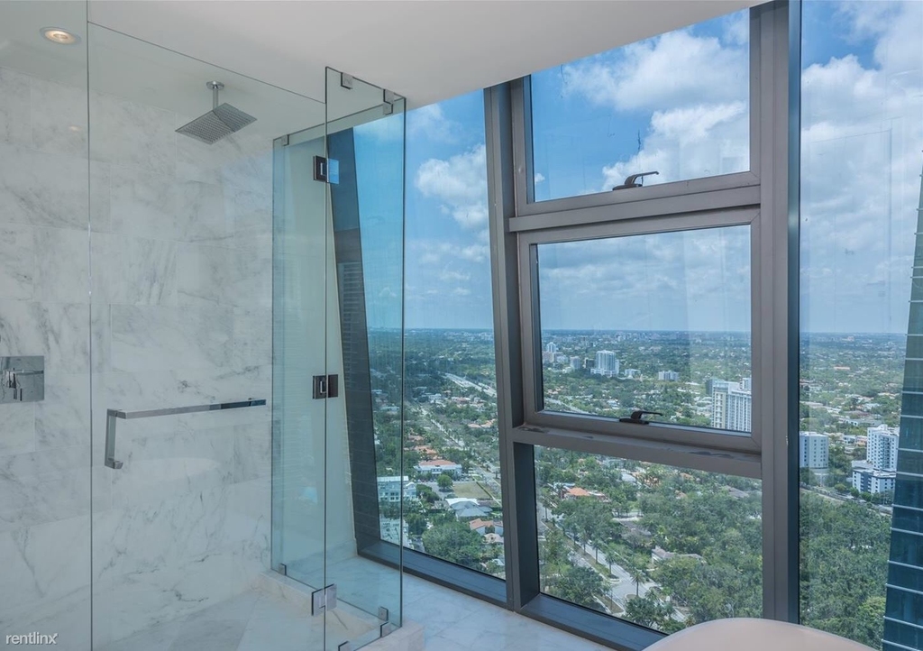 1451 Brickell Ave - Photo 7