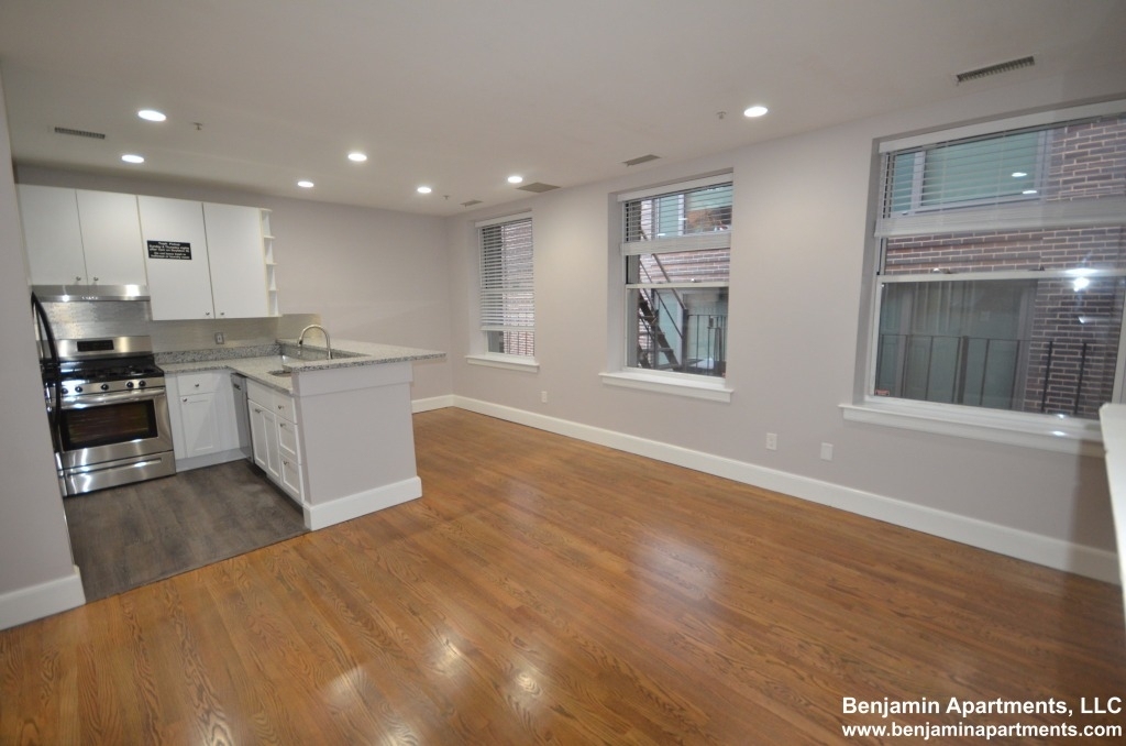 140 Boylston Street - Photo 0