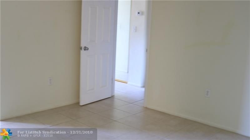 7300 Nw 17th Street - Photo 17