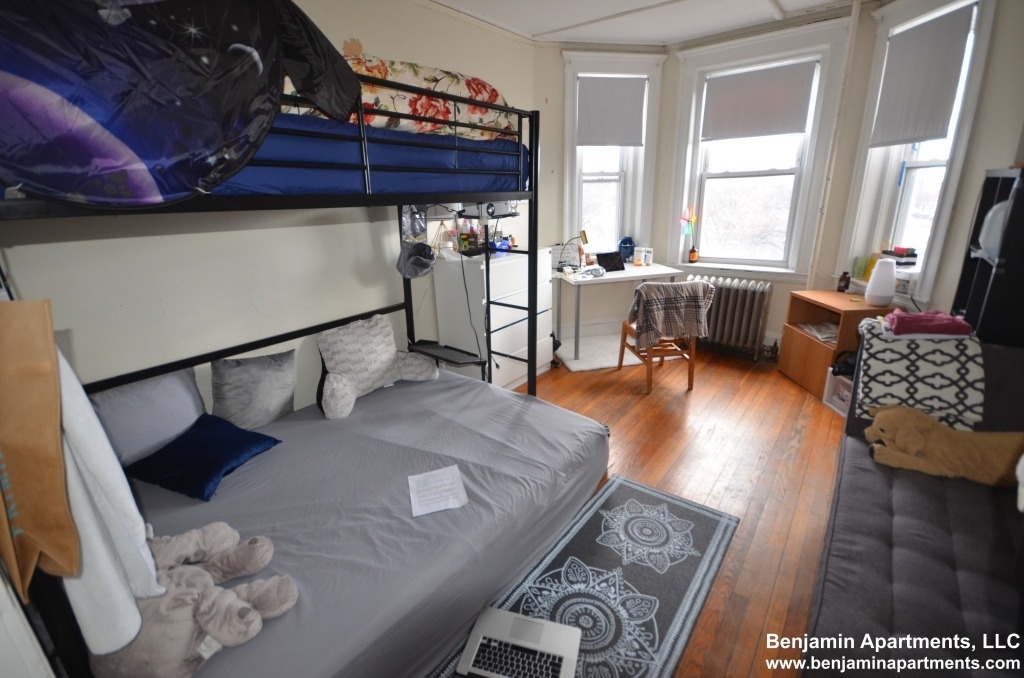 1179 Boylston Street - Photo 0