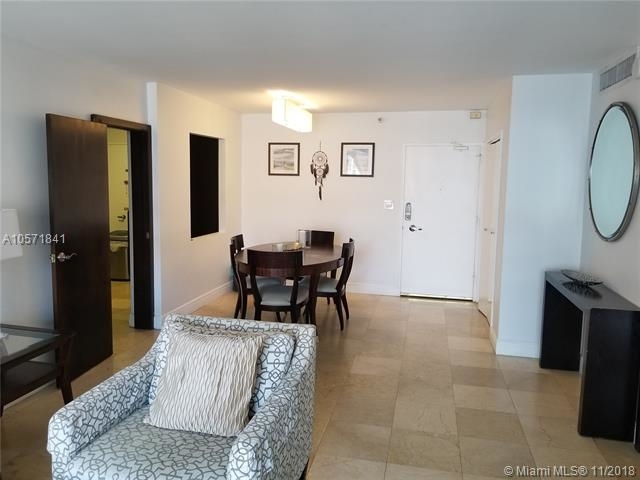 5161 Collins Ave - Photo 6