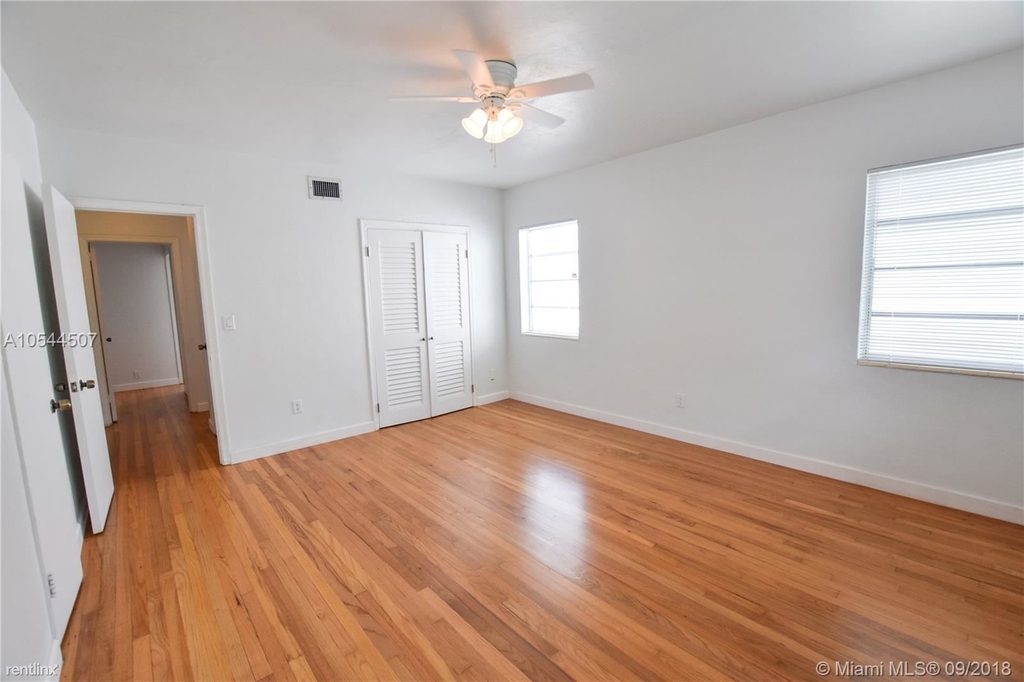 1180 Sw 22nd Ter - Photo 6