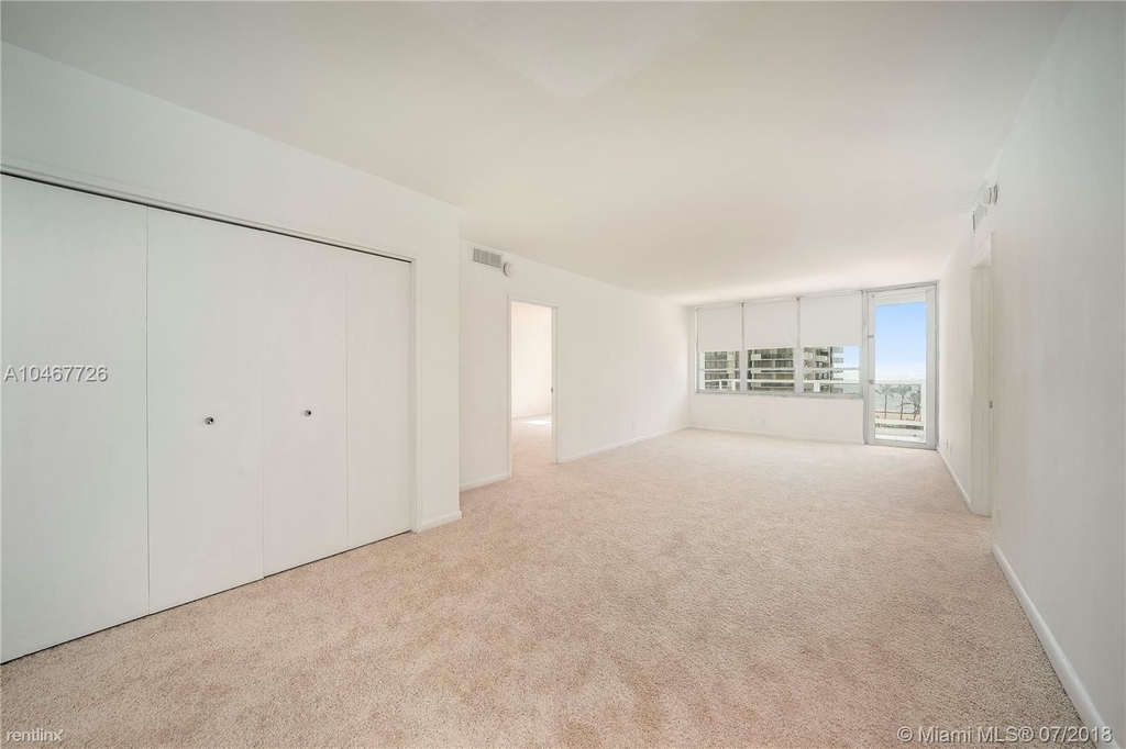 5700 Collins Ave Apt 8a - Photo 3