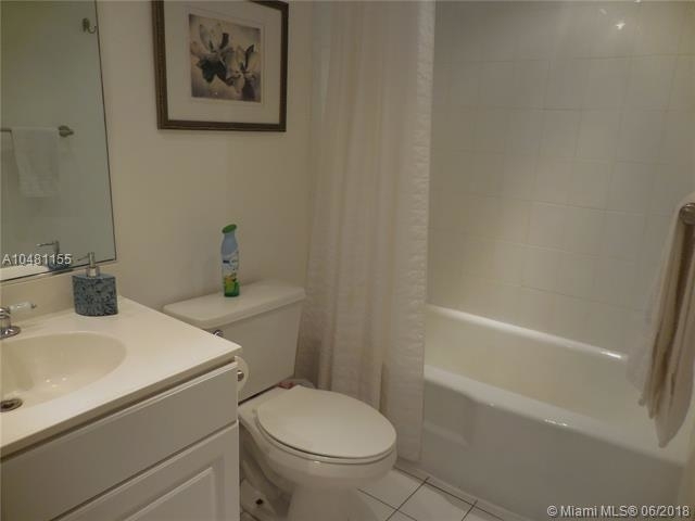 5161 Collins Ave - Photo 31