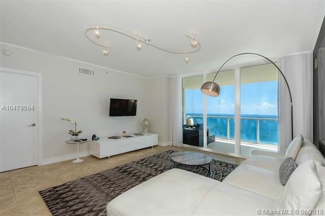 16699 Collins Ave - Photo 14