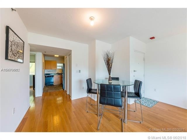 360 Collins Ave - Photo 2