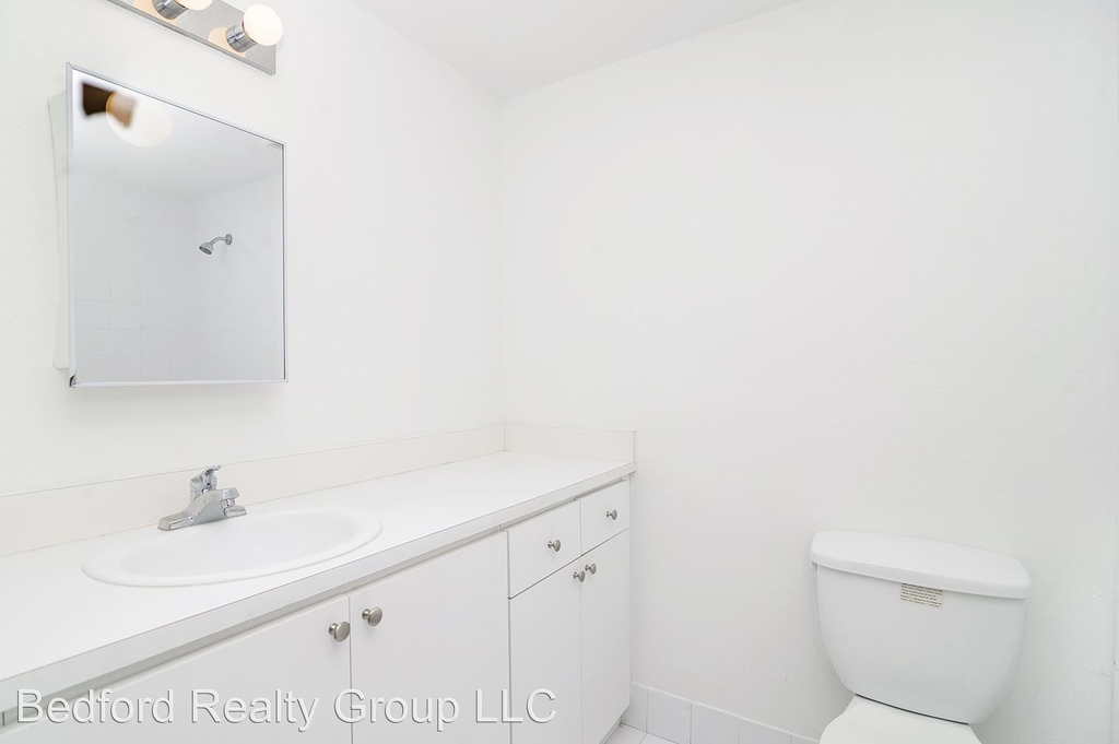 120 Sw 8th Avenue - Photo 0