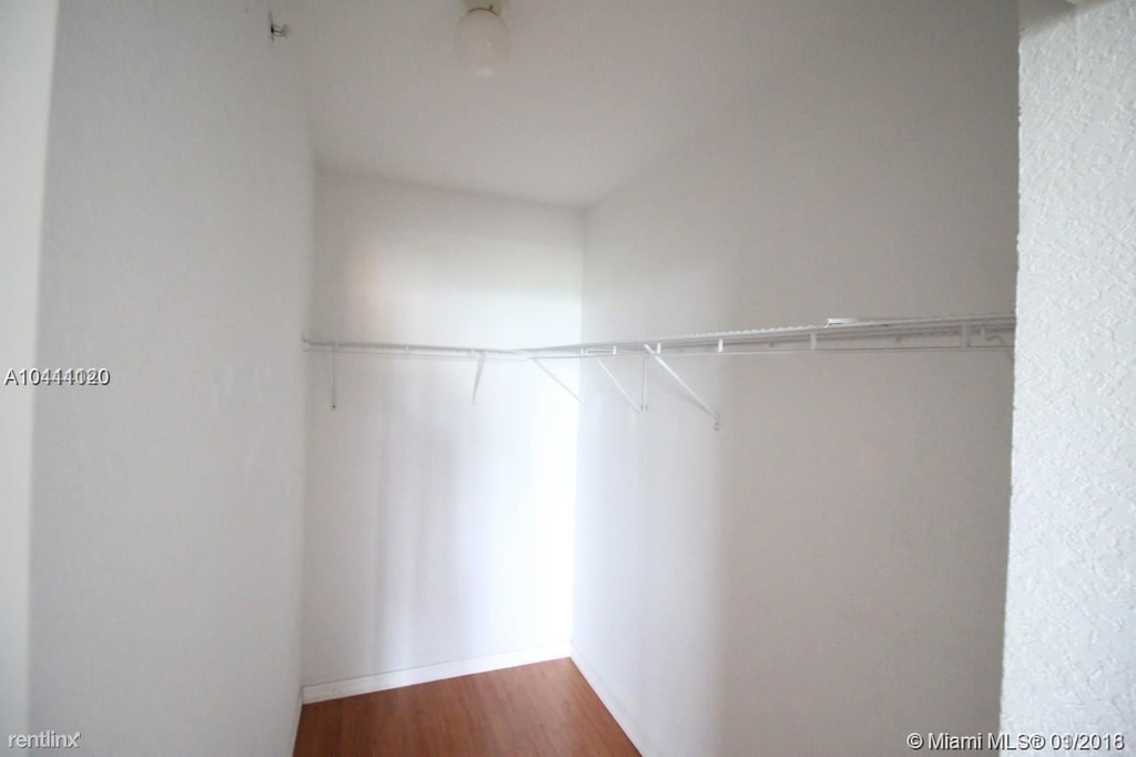 36 Nw 6th Ave Apt 1002 - Photo 7