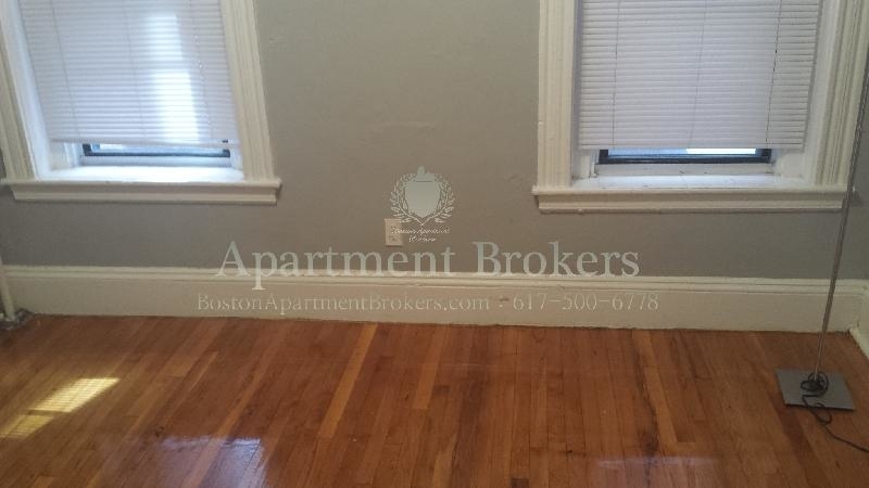 314 Huntington Ave. - Photo 2