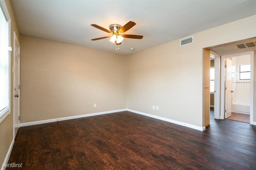 3620 Southmore Blvd Apt 12 - Photo 13