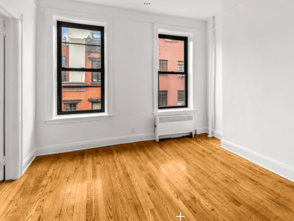10th street & 3rd avenue  - Photo 0