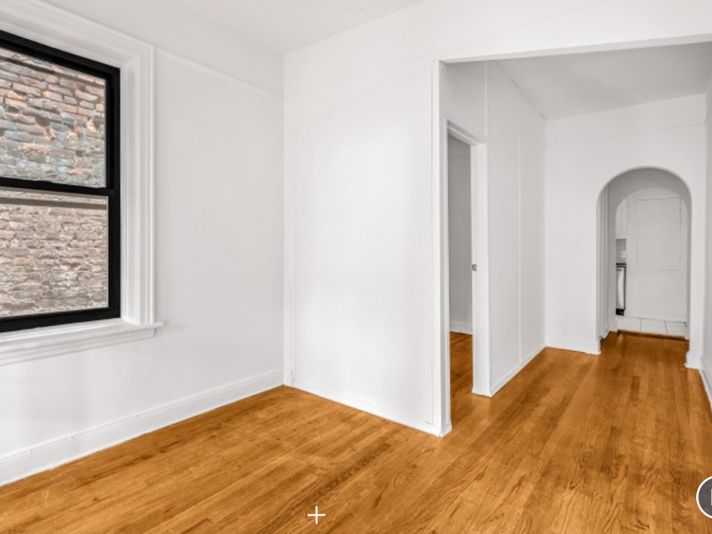 10th street & 3rd avenue  - Photo 1