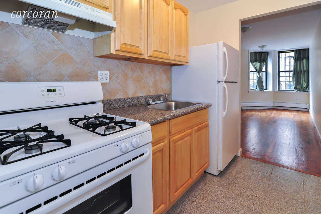 549 West 159th Street - Photo 7