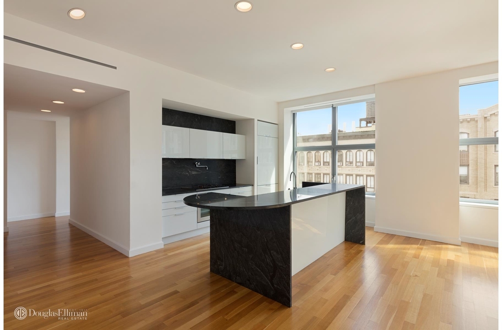 240 Park Avenue South - Photo 2