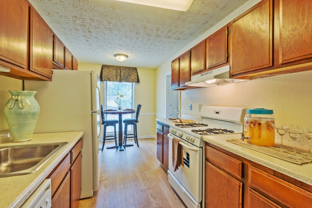 2703 Delk Rd - Photo 2