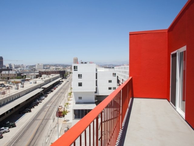 255 South Santa Fe Avenue - Photo 4