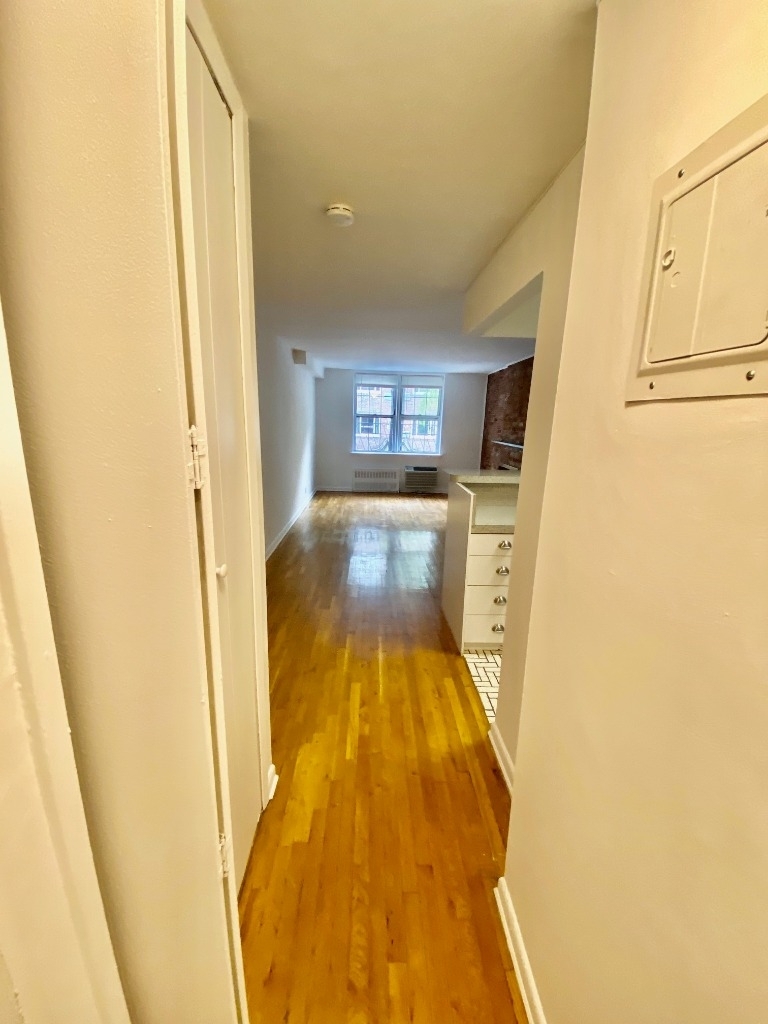 530 east 89 street - Photo 5