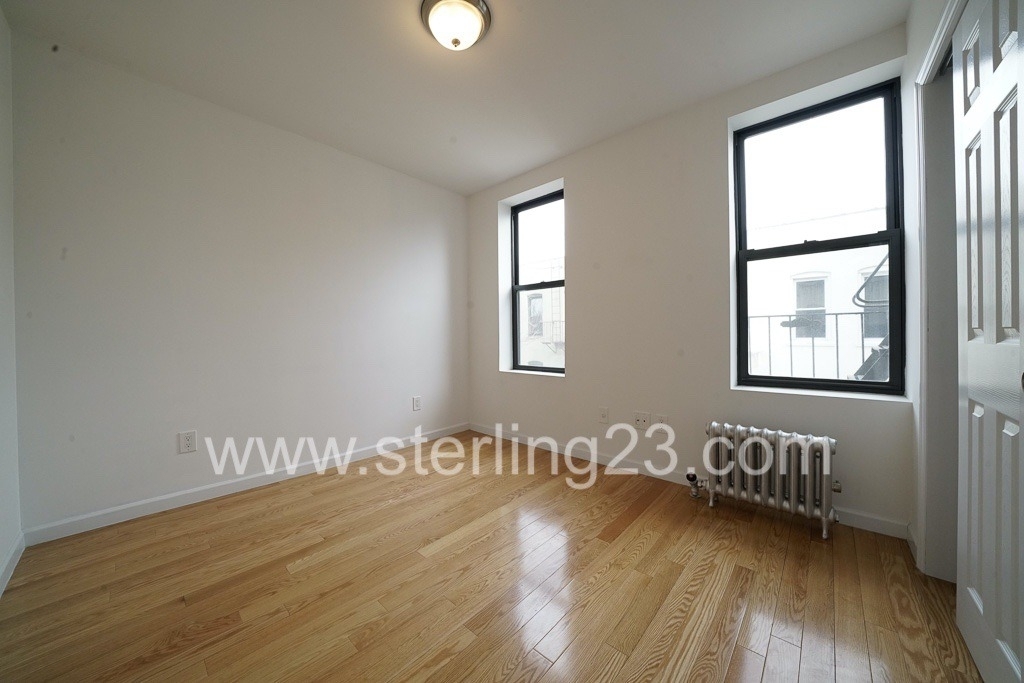 31-79 35th Street - Photo 2