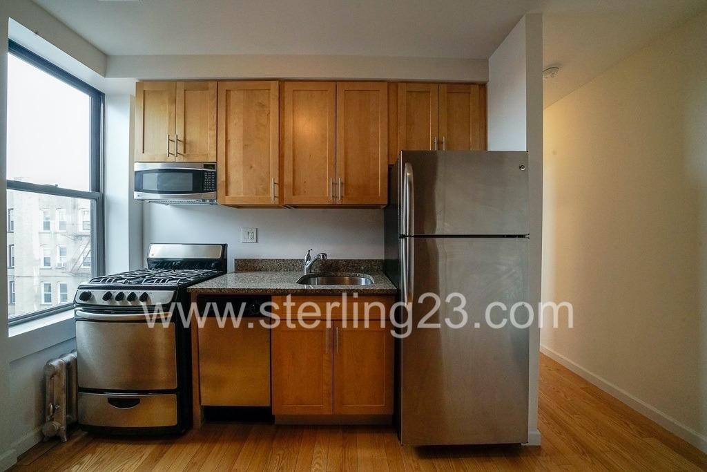 31-79 35th Street - Photo 0