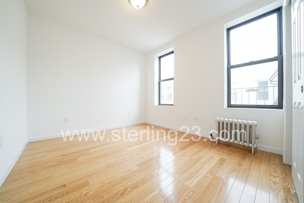 31-79 35th Street - Photo 1