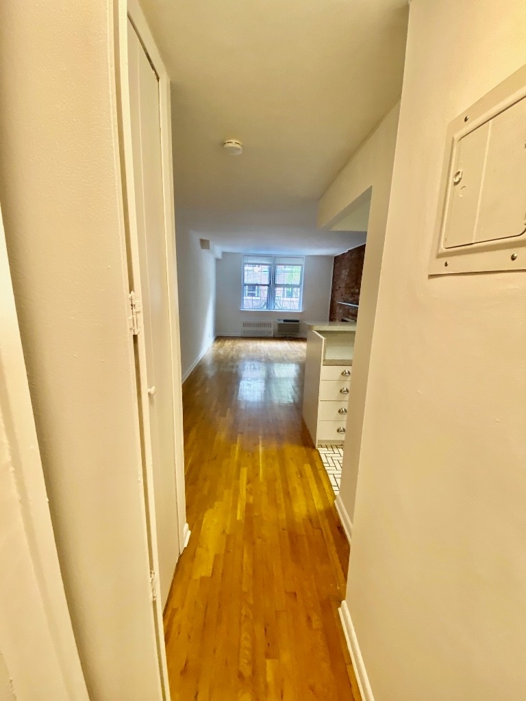 530 east 89 street - Photo 1