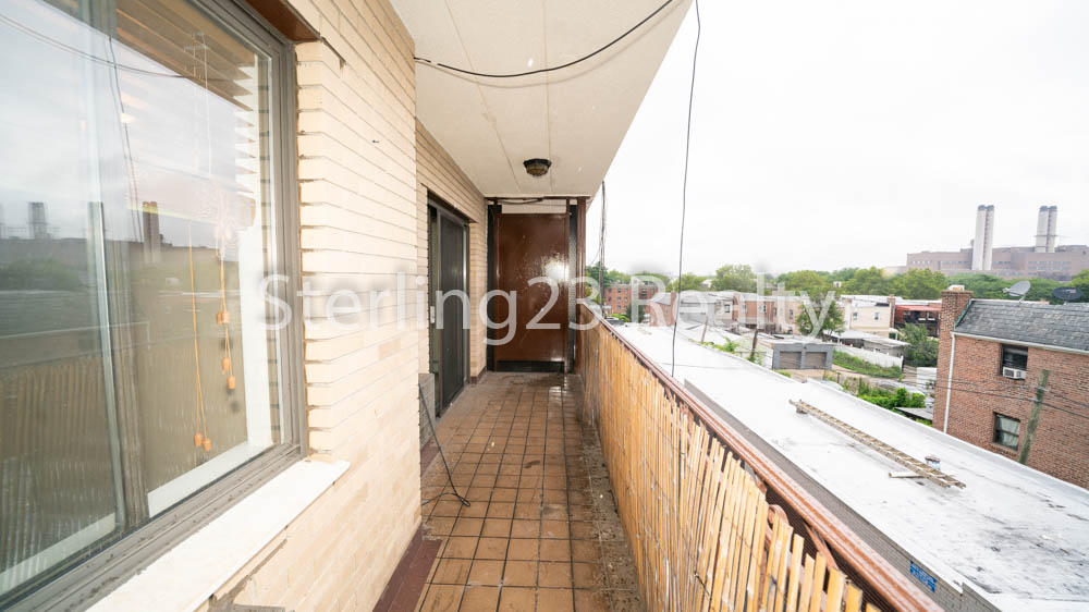 21-35 21st Avenue - Photo 2