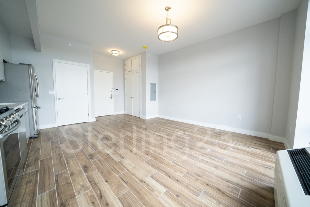 31-12 24th Avenue - Photo 5