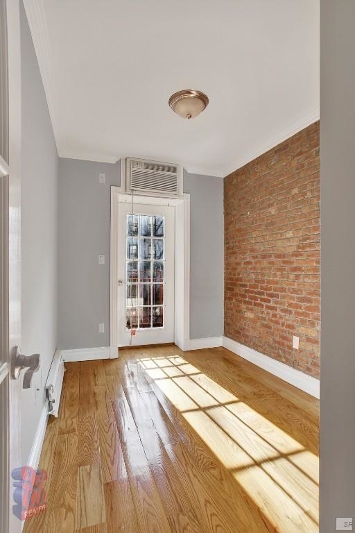 424 East 9th Street - Photo 1