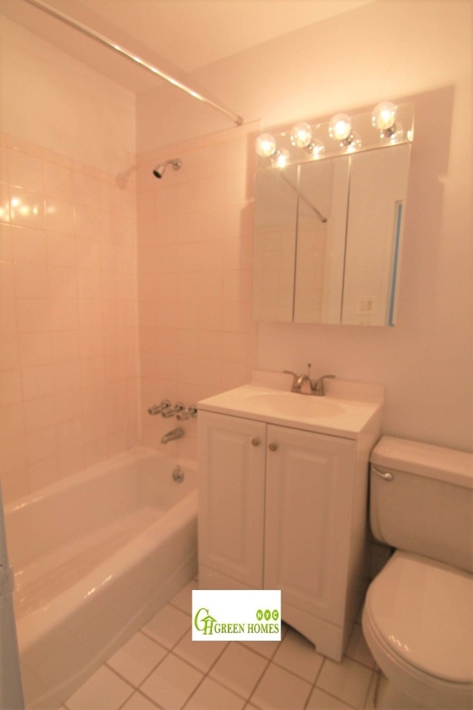 316 East 83 - Photo 5