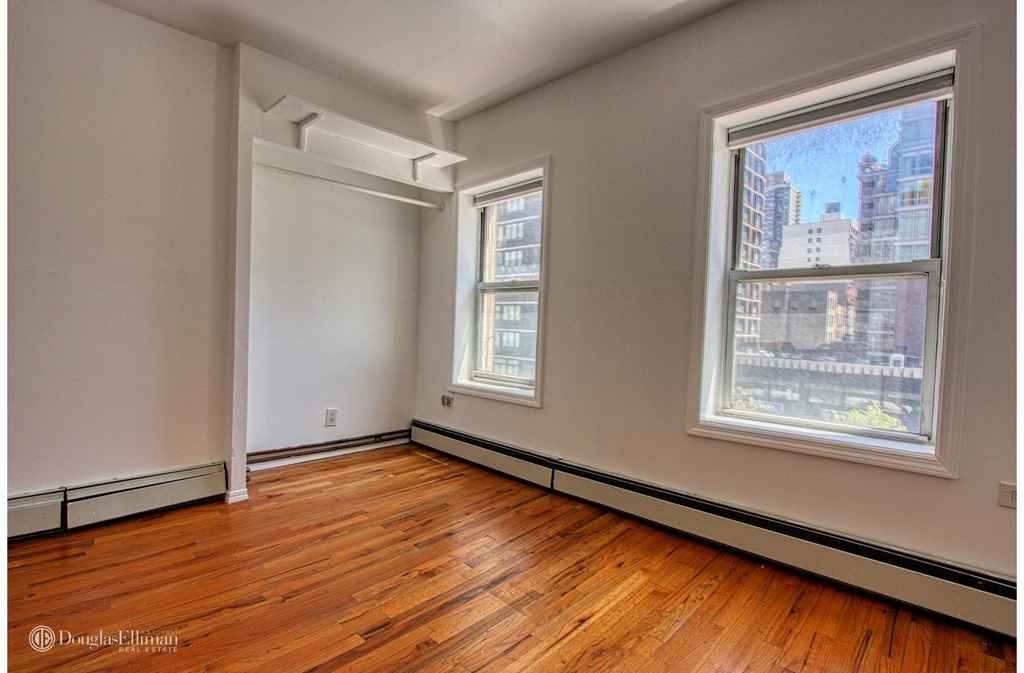 607 Second Avenue - Photo 1