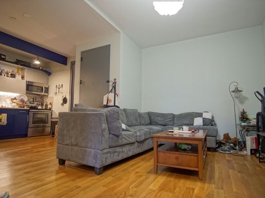 27 Woodbine St Brooklyn, NY 11221, USA - Photo 5