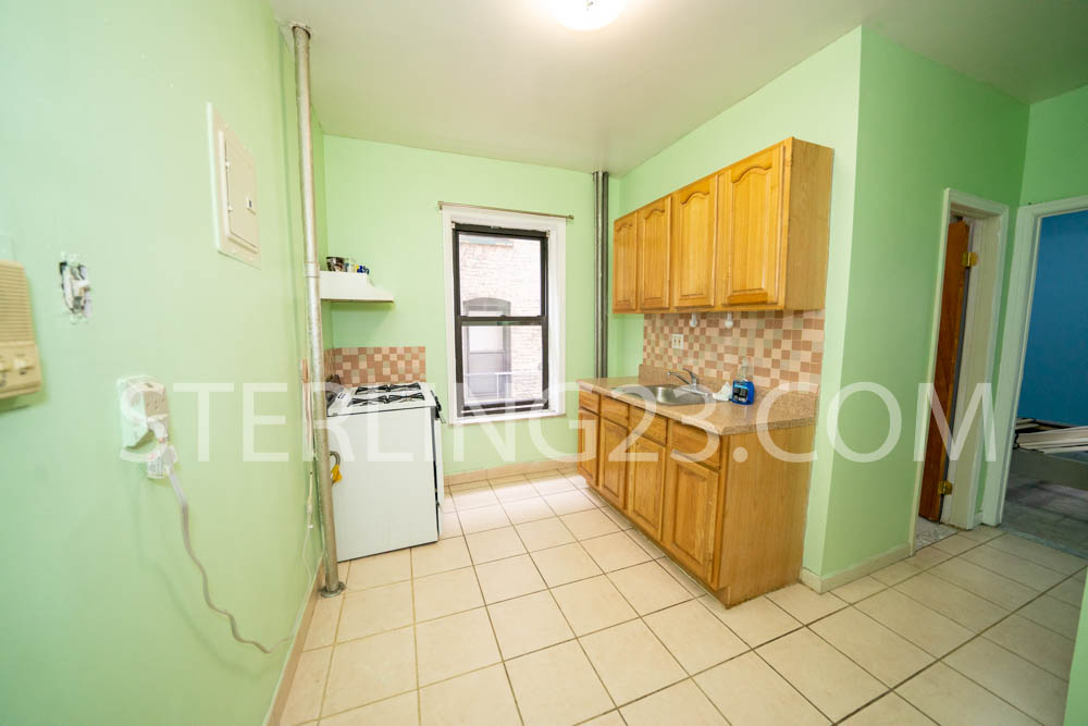 31-53 34th Street - Photo 0