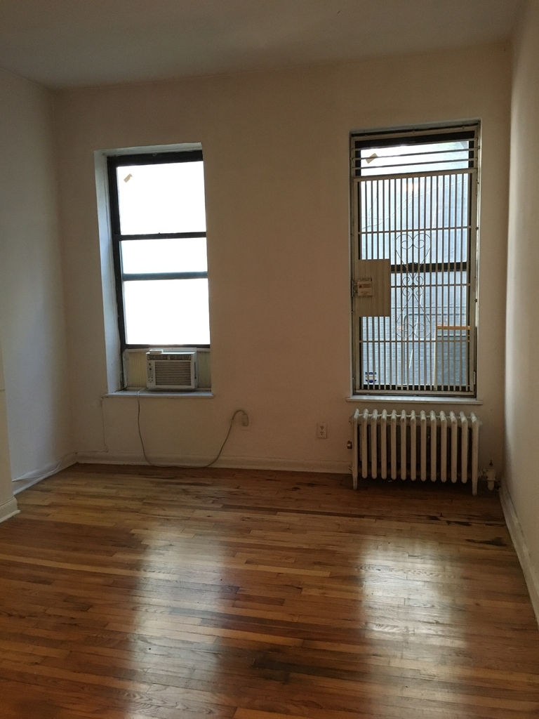 1505 Lexington Ave - Photo 0