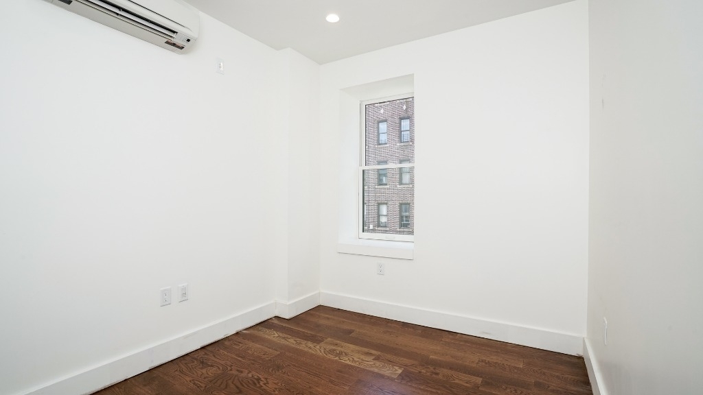 1054 bushwick ave  - Photo 2