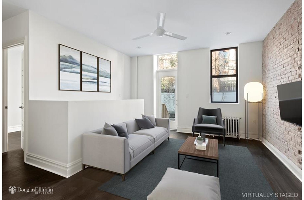 115 Greenpoint Avenue - Photo 0