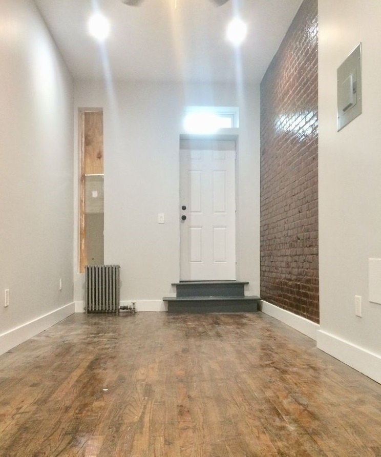 439 Tompkins Avenue - Photo 2