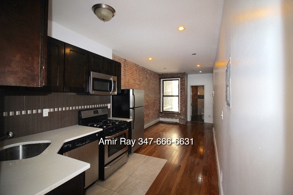 637 sterling pl - Photo 2