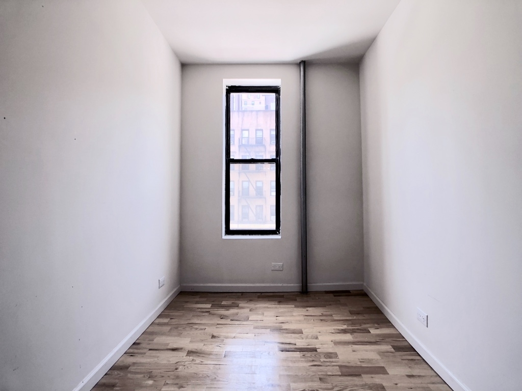 1270 First Avenue - Photo 4