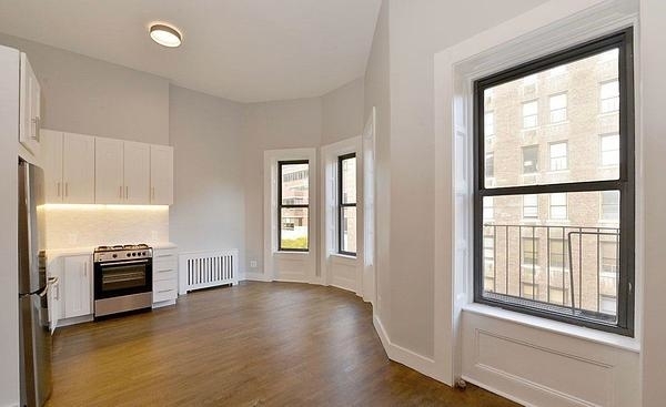 210 West 83rd Street - Photo 3