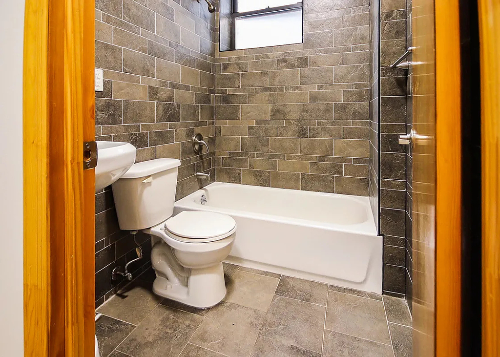 East 6th Street - Photo 7