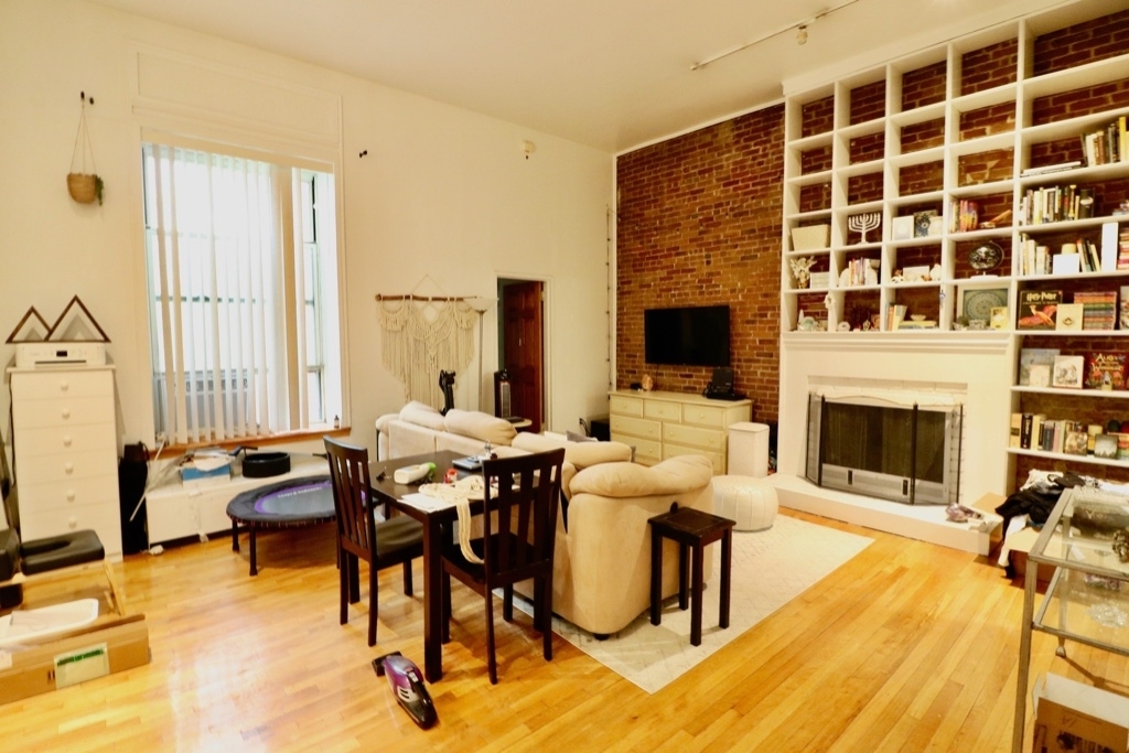 107 West 69th Street - Photo 2